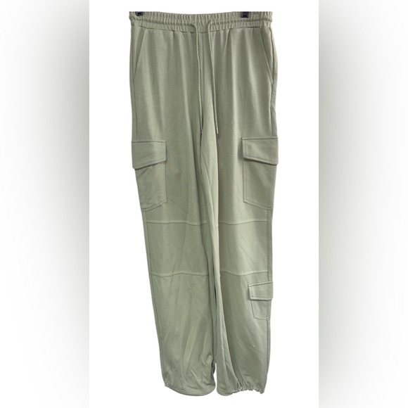 Women's Green Pants & Jumpsuit Set - Picture 4 of 10